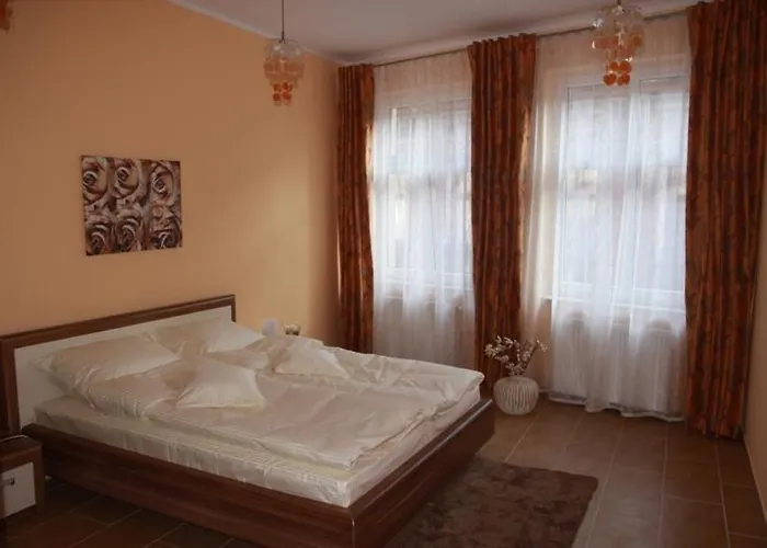 Apart-Lux Aparthotel *